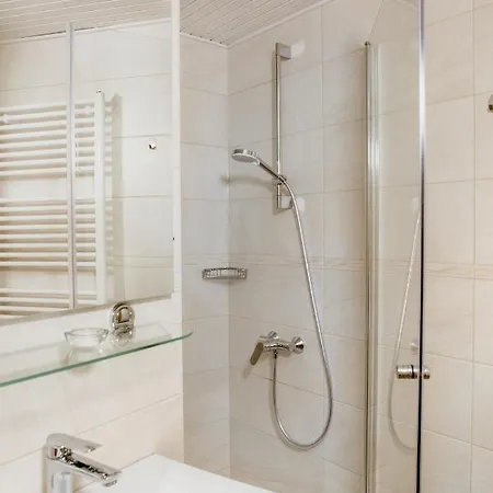 شقة كريستان *